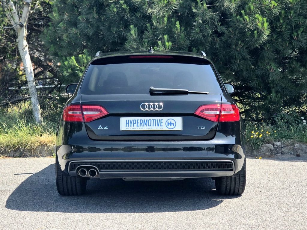 Audi A4 Avant 2L Black Edition Black #4