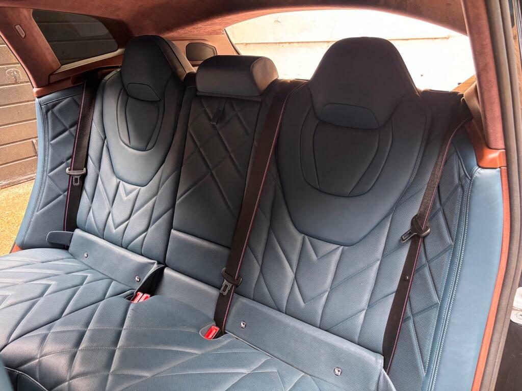 BMW XM 5dr Auto White #46