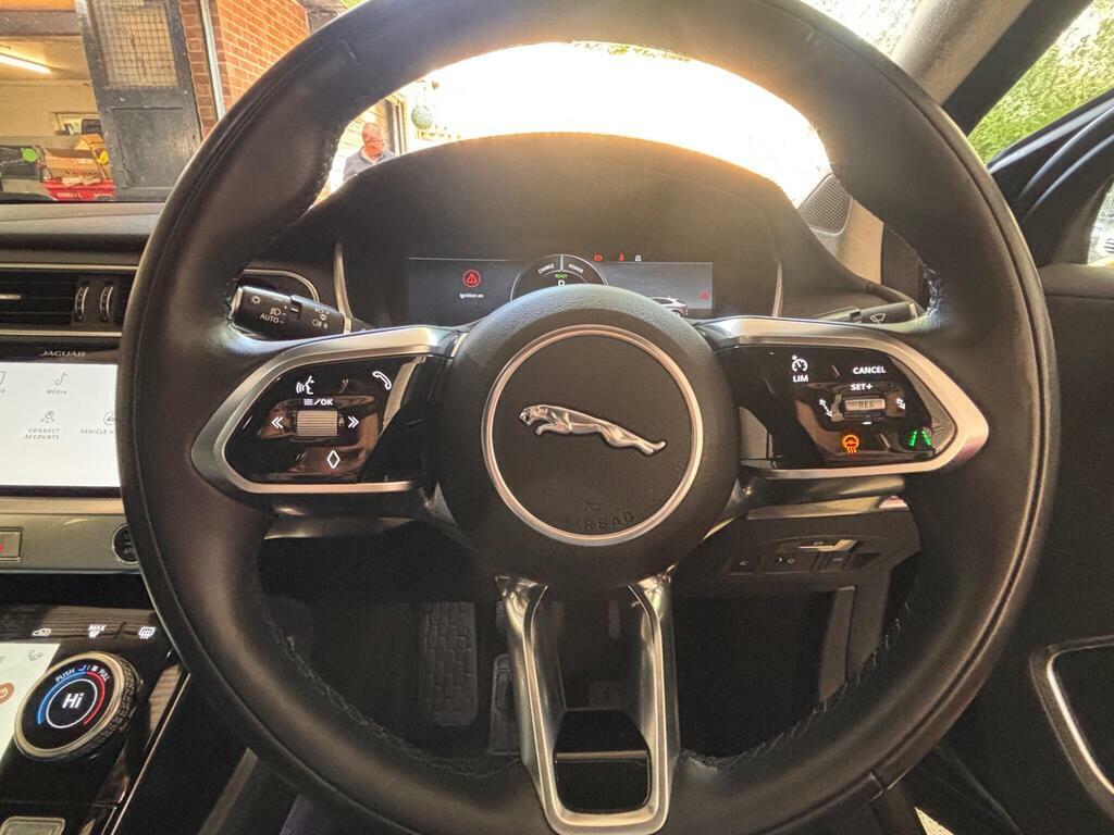 Jaguar I-Pace 294Kw Ev400 Se 90Kwh 11Kw Charger Blue #19
