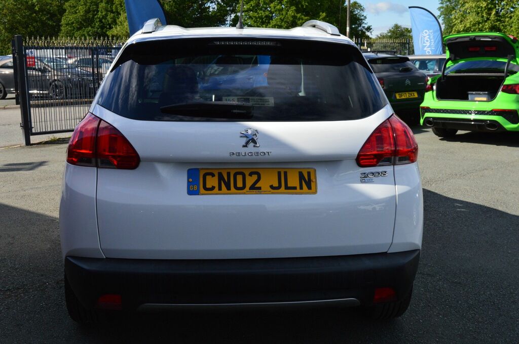 Peugeot e-2008 Allure Brown #5