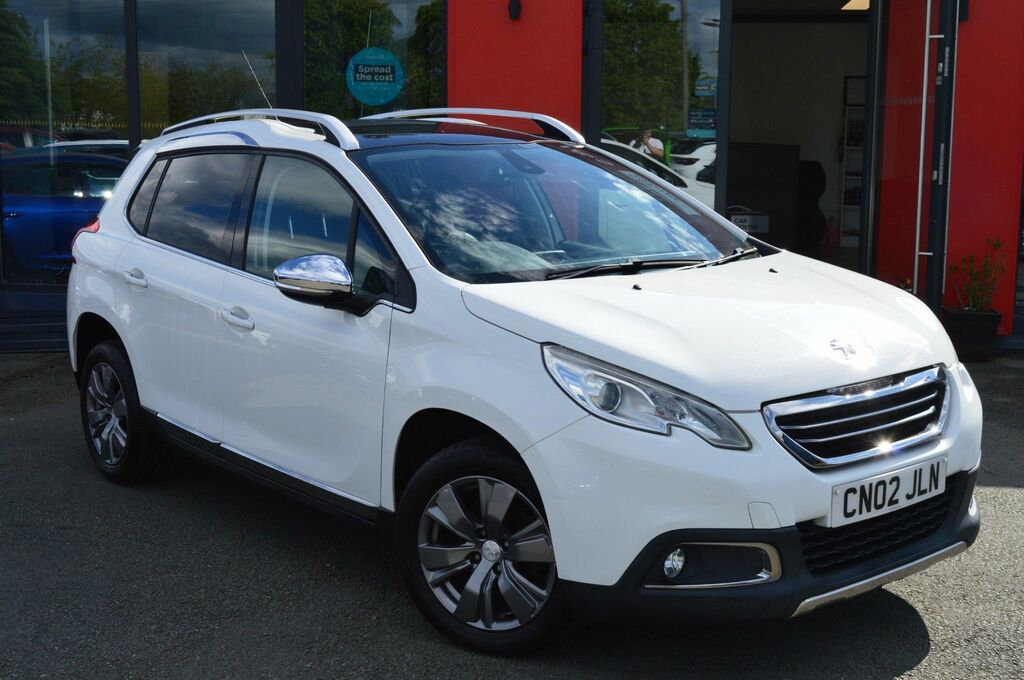 Peugeot e-2008 Allure Brown #2