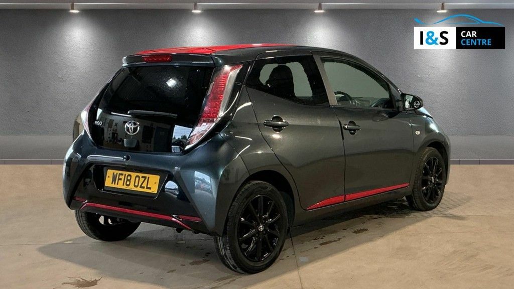 Toyota Aygo Vvt-i X-press Hatchback WF18OZL Grey #5