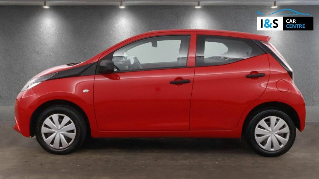 Toyota Aygo Vvt-i X Hatchback NL67ZZD Red #6