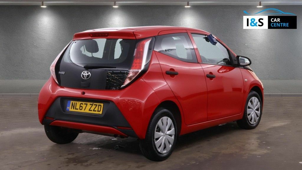 Toyota Aygo Vvt-i X Hatchback NL67ZZD Red #4
