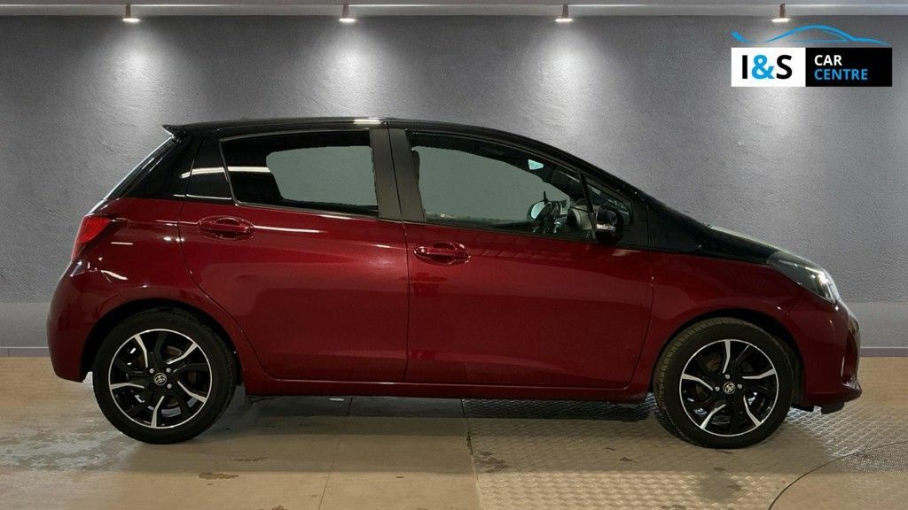 Toyota Yaris Dual Vvt-i Design Hatchback DU17BWZ Red #5