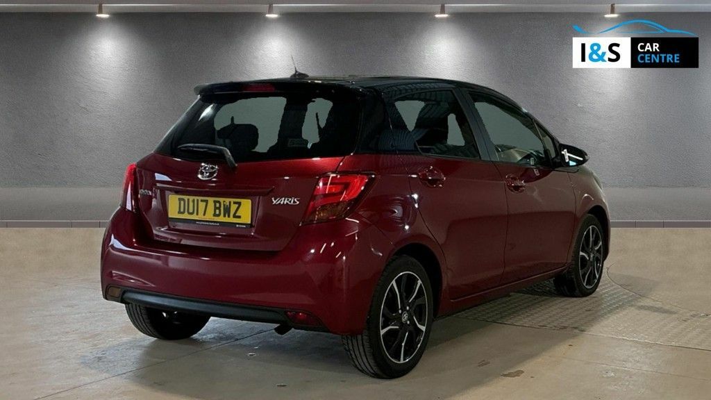 Toyota Yaris Dual Vvt-i Design Hatchback DU17BWZ Red #4