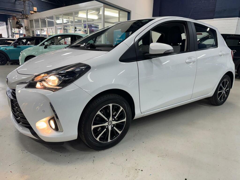 Toyota Yaris Hatchback 1.5 Vvt-i Icon Tech Euro 6 201818 White #5