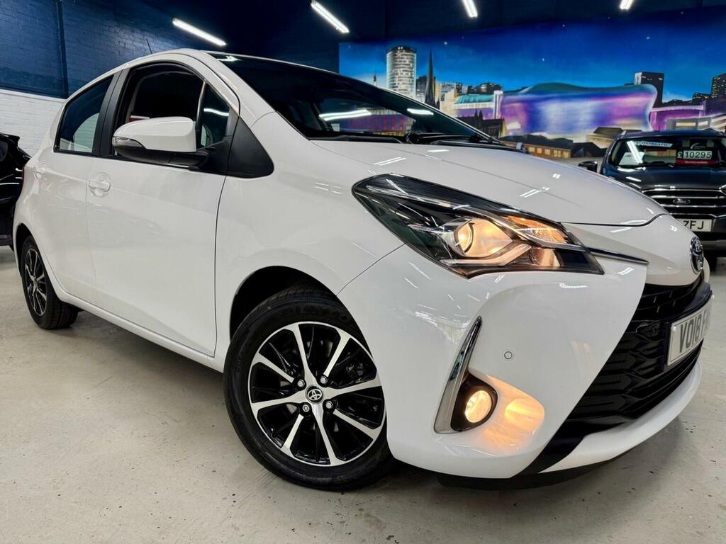 Toyota Yaris Hatchback 1.5 Vvt-i Icon Tech Euro 6 201818 White