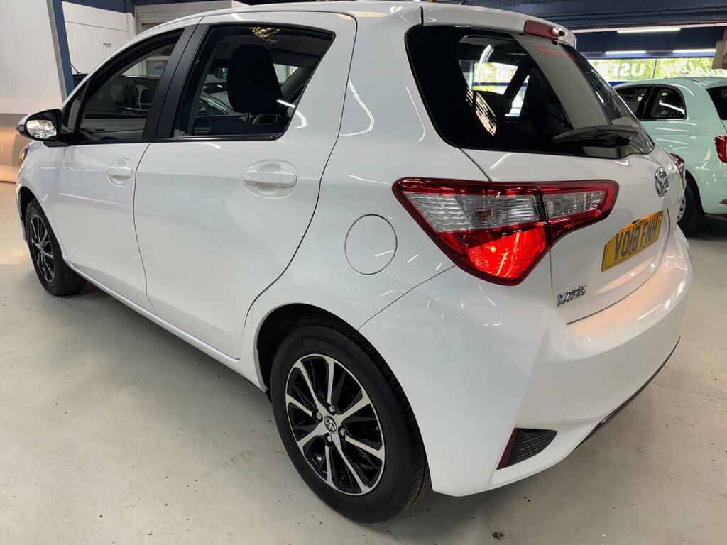Toyota Yaris Hatchback 1.5 Vvt-i Icon Tech Euro 6 201818 White #6