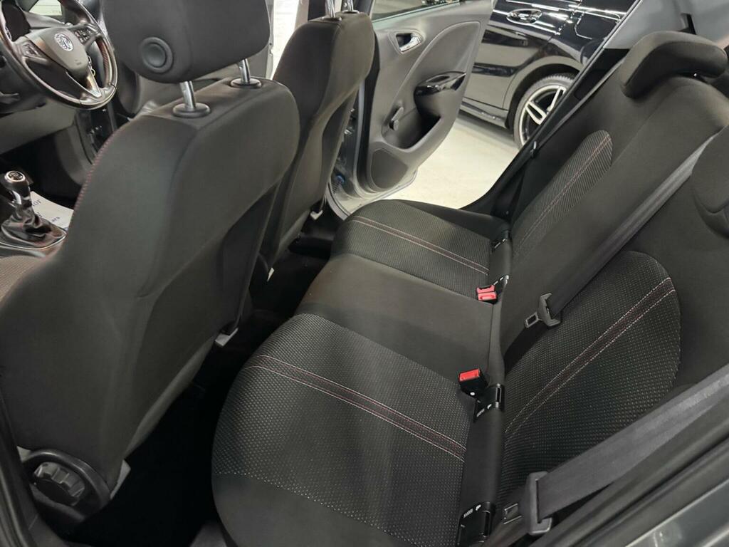 Vauxhall Corsa Hatchback Silver #15