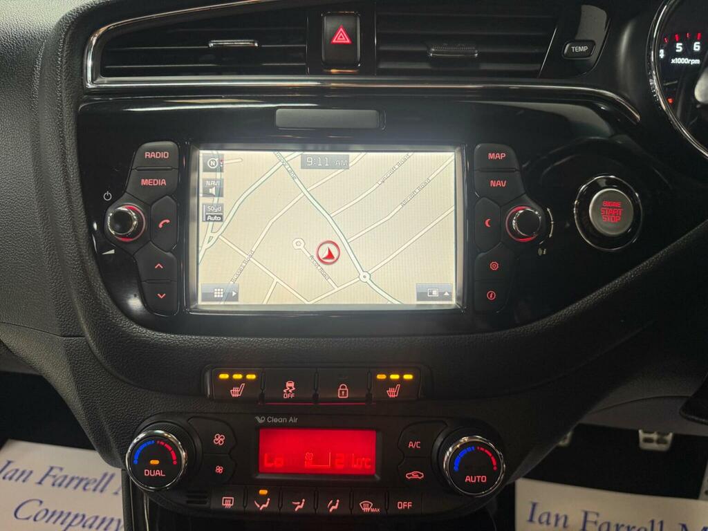 Kia Ceed 1.6 Crdi Isg Gt-line White #27