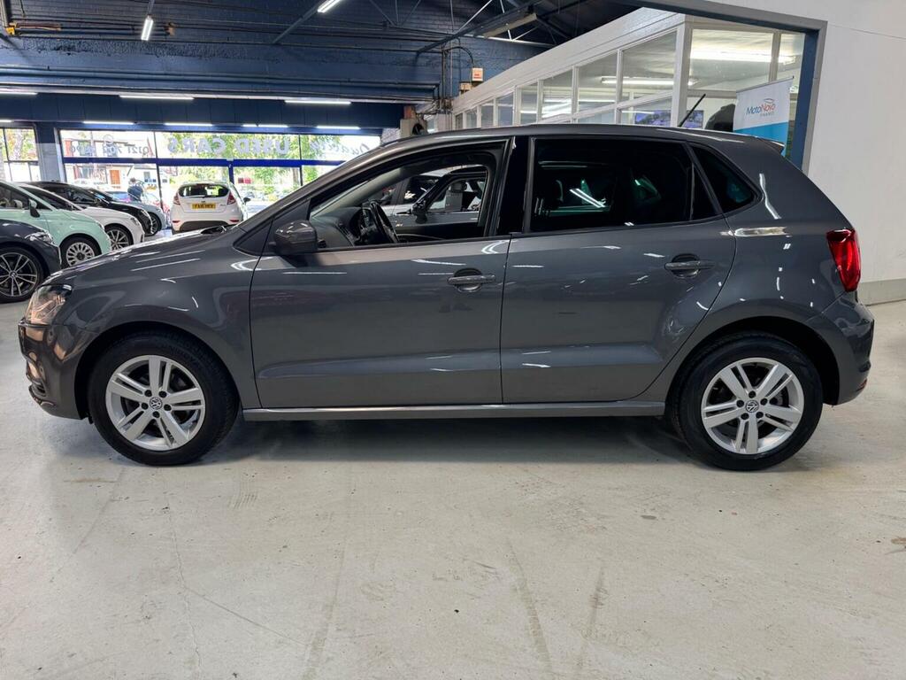 Volkswagen Polo Hatchback Red #8