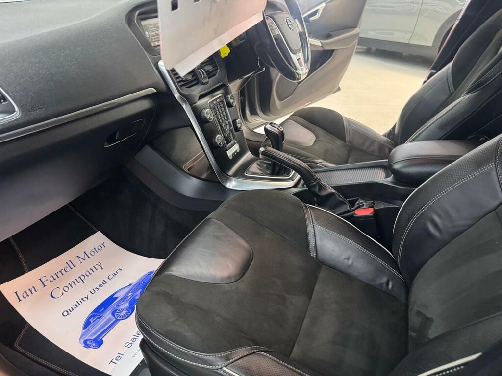 Volvo V40 T3 Cross Country Nav Plus Silver #14