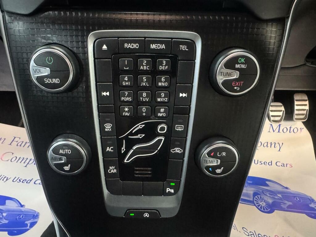 Volvo V40 T3 Cross Country Nav Plus Silver #30