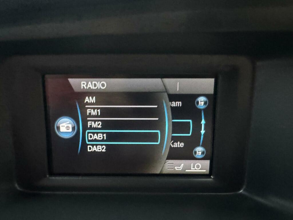 Volvo V40 T3 Cross Country Nav Plus Silver #32