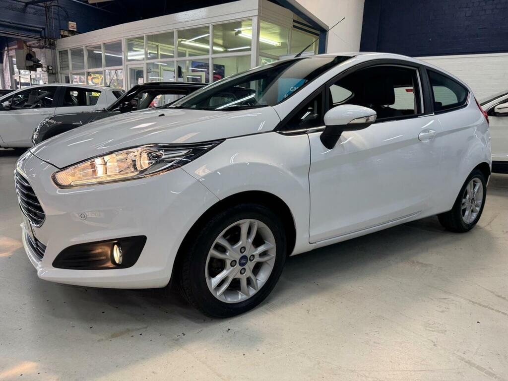 Ford Fiesta Hatchback 1.0 Zetec Euro 6 Ss 201616 White #4