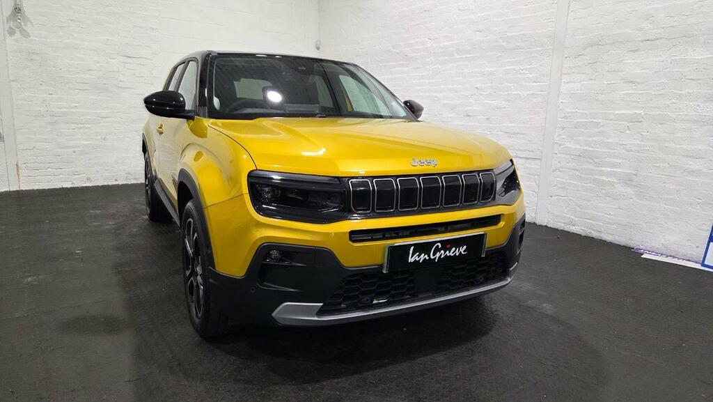 Jeep Avenger 115Kw Summit 54Kwh SL26PCY Black #2