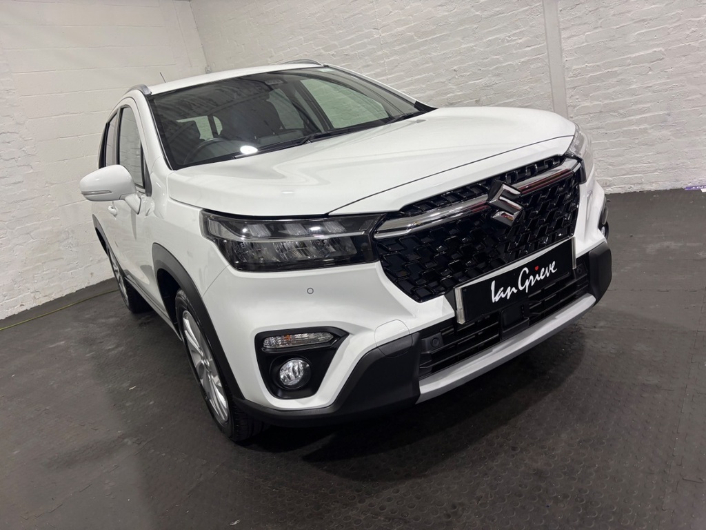 Suzuki S Cross 1.4 Boosterjet 48V Hybrid Motion White