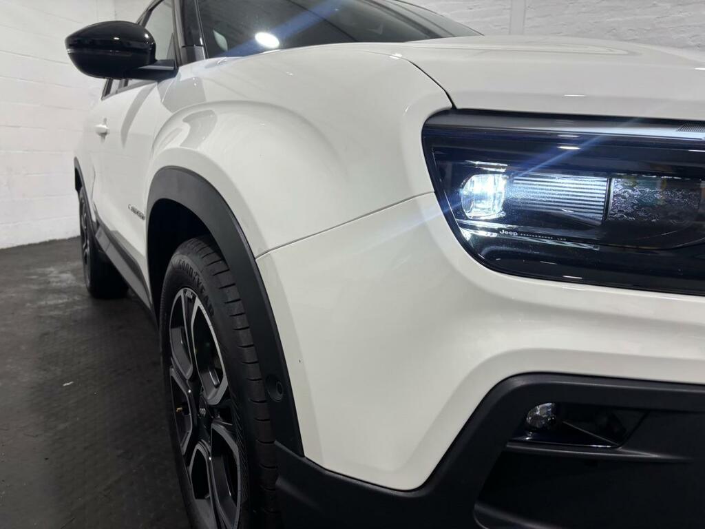 Jeep Avenger 115Kw Summit 54Kwh WN74UKD Black #2