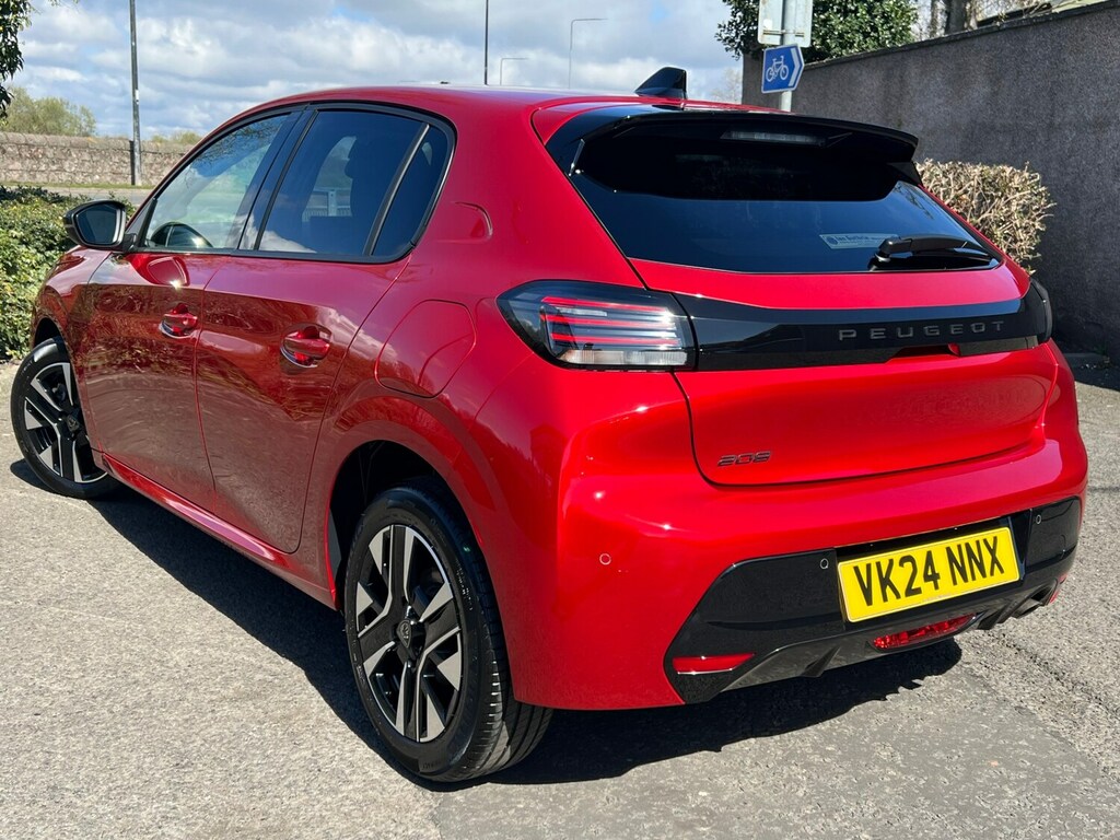 Peugeot 208 1.2 Puretech 100 Allure VK24NNX Red #5