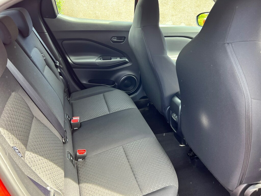 Nissan Juke 1.0 Dig-t Acenta Premium Dct GN75ZVE Red #5