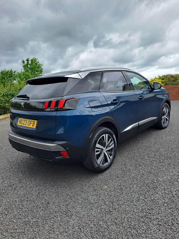 Peugeot 3008 1.5 Bluehdi Allure Premium Eat8 NU23OFB Blue #3