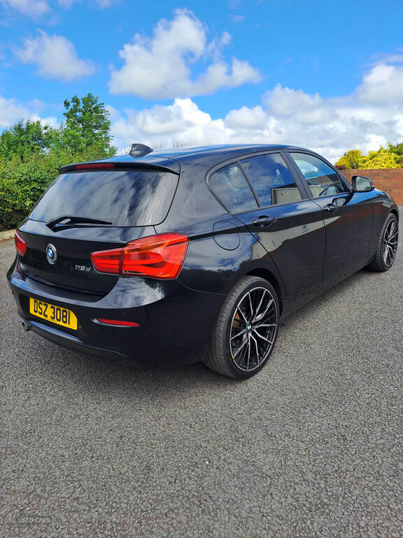 BMW 1 Series 116D Se Business Nav Servotronic Black #2