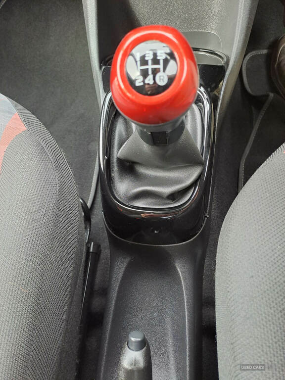 Peugeot 108 1.0 72 Active Red #16