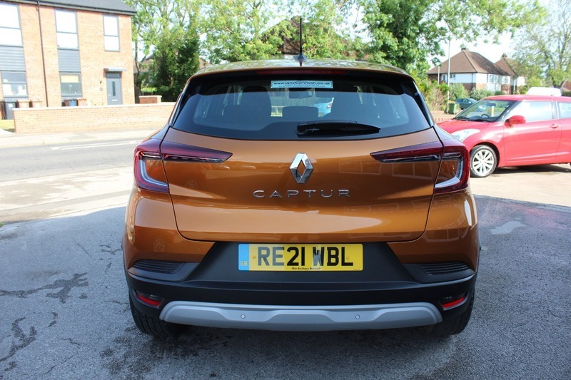 Renault Captur Play Tce RE21WBL Orange #6