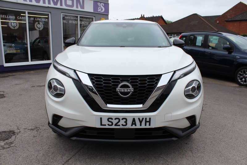 Nissan Juke Dig-t N-connecta LS23AYH White #2