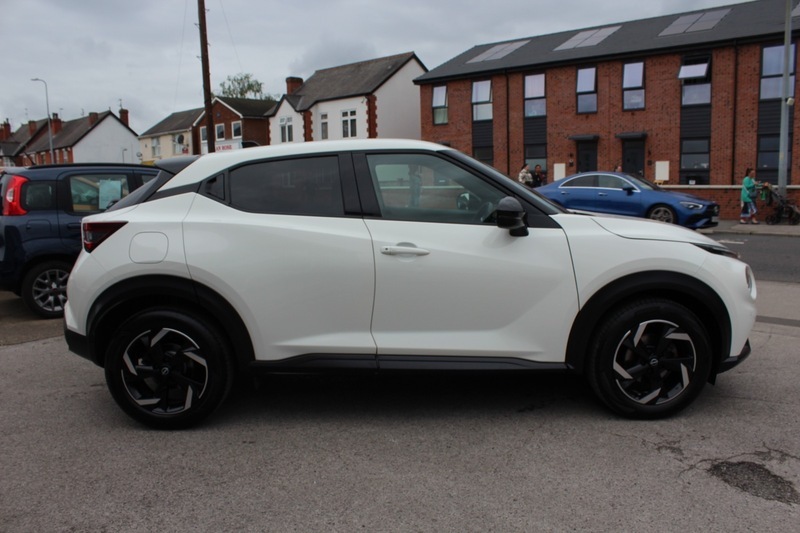 Nissan Juke Dig-t N-connecta LS23AYH White #4