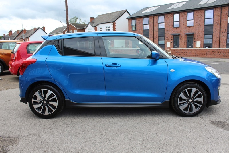 Suzuki Swift Attitude Dualjet Red #4