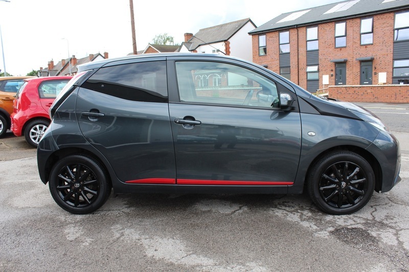 Toyota Aygo Vvt-i X-press Grey #4