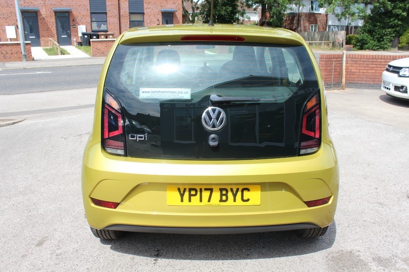 Volkswagen Up 1.0 Move Up Five Yellow #4
