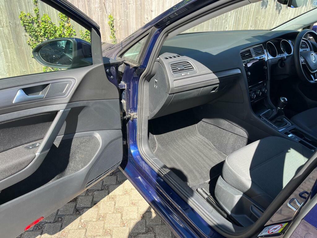 Volkswagen Golf 1.6 Tdi Bluemotion Tech Match Edition Hatchback Grey #9