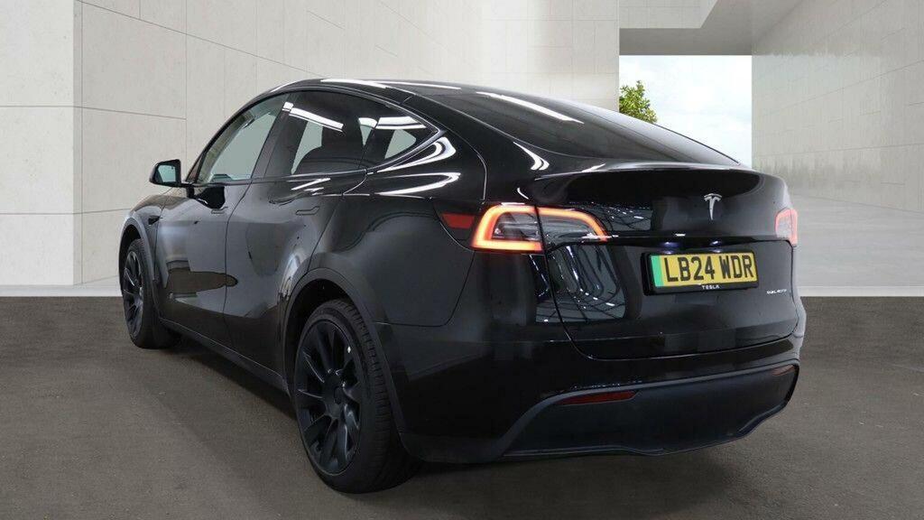 Tesla Model Y Suv Dual Motor Long Range 4Wde 202424  #3