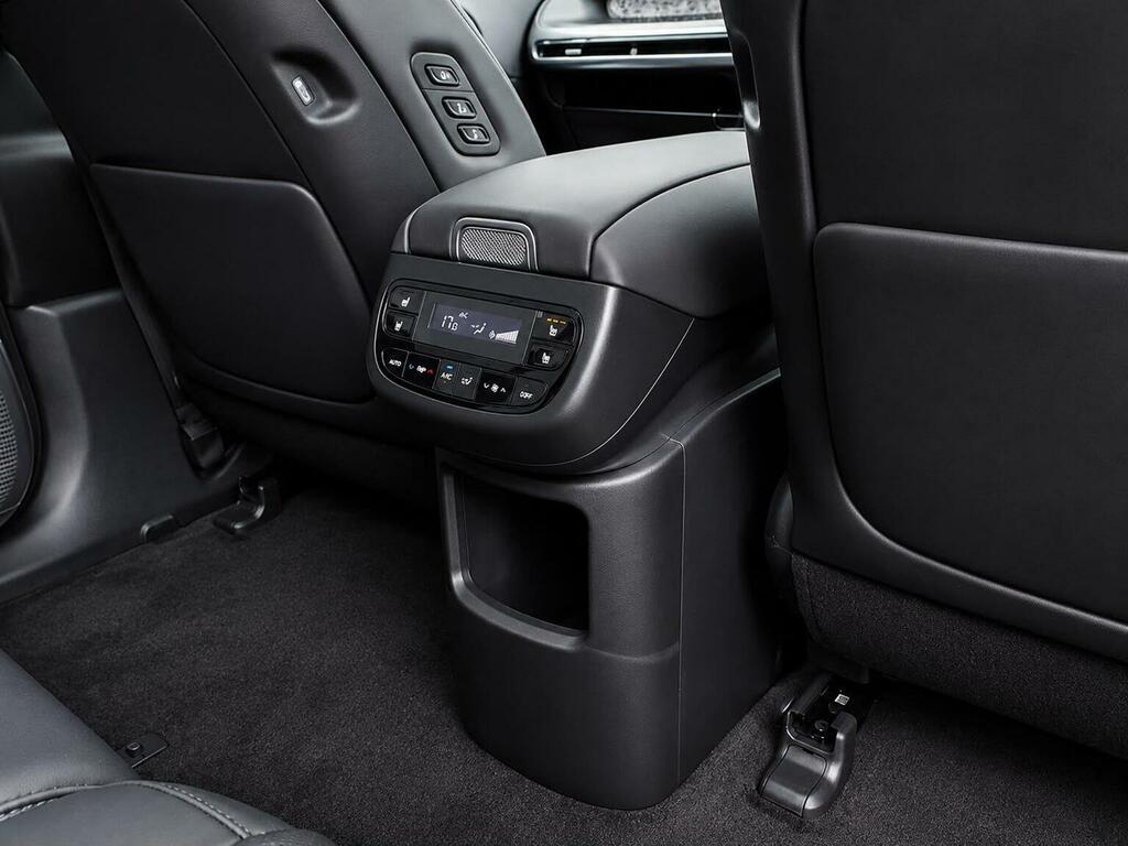 Hyundai Ioniq Hatchback Black #14