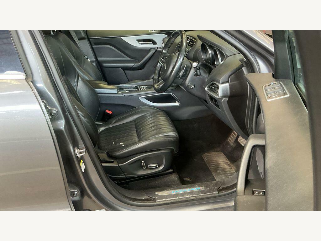 Jaguar F-Pace 2.0 D180 Prestige Suv Euro 6 Ss Red #9