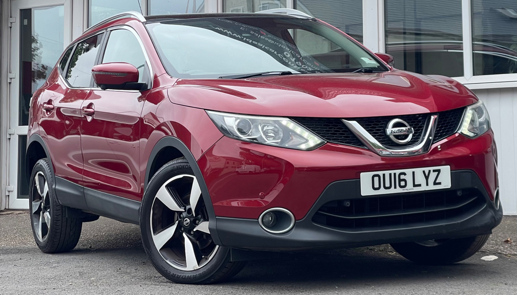 Nissan Qashqai 1.6 Dci N-connecta Suv 2Wd Euro OU16LYZ Red