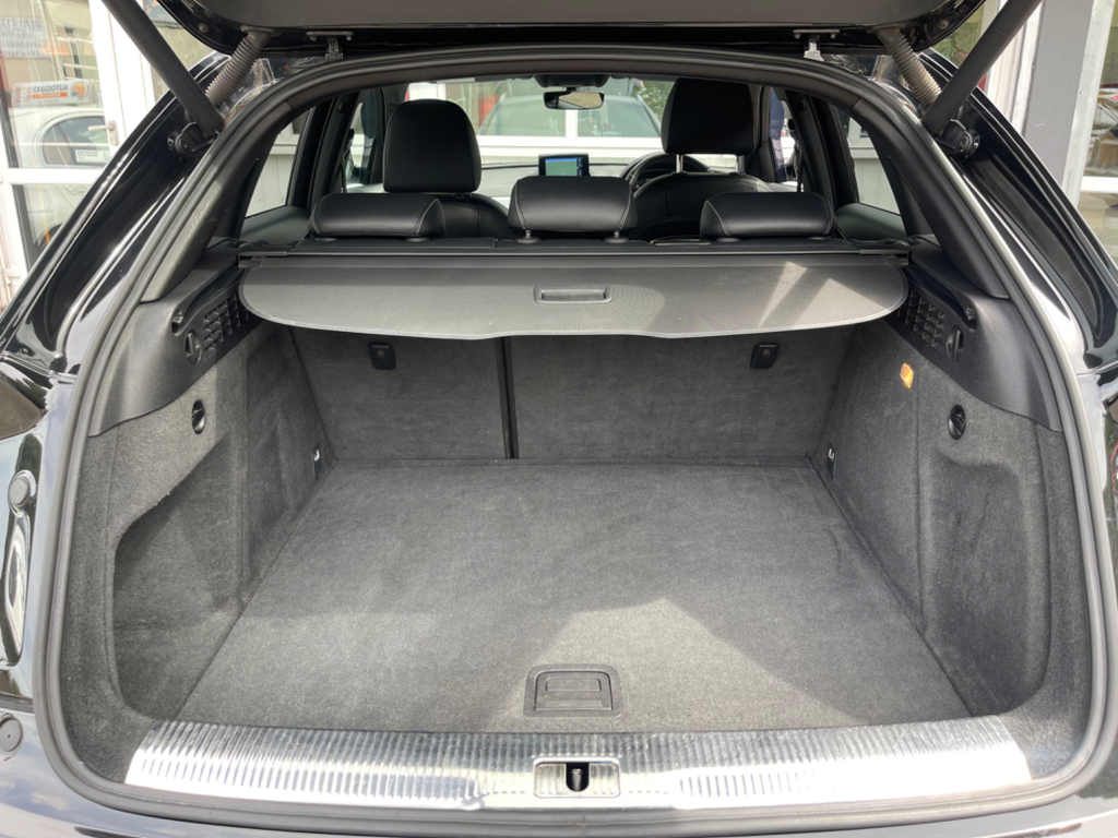 Audi Q3 2.0 Tdi Sport Black #18
