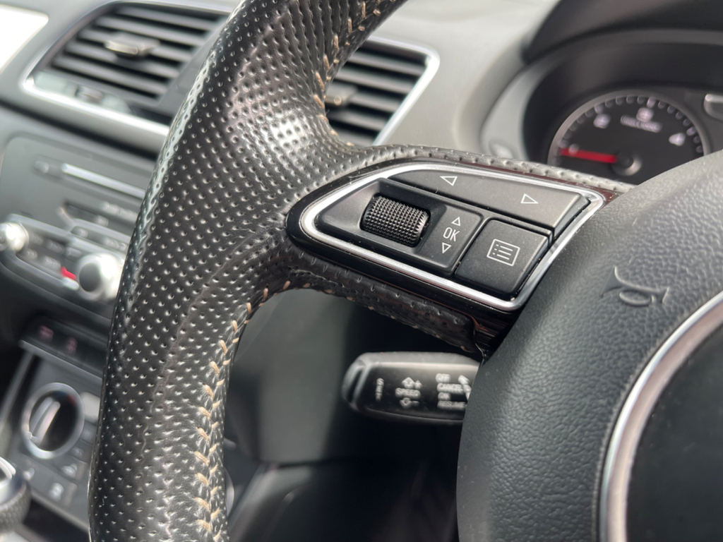 Audi Q3 2.0 Tdi Sport Black #23