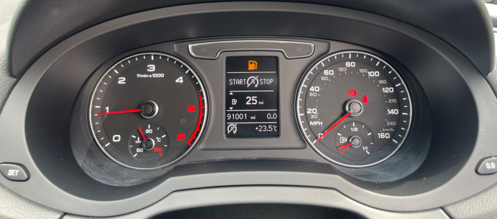 Audi Q3 2.0 Tdi Sport Black #21