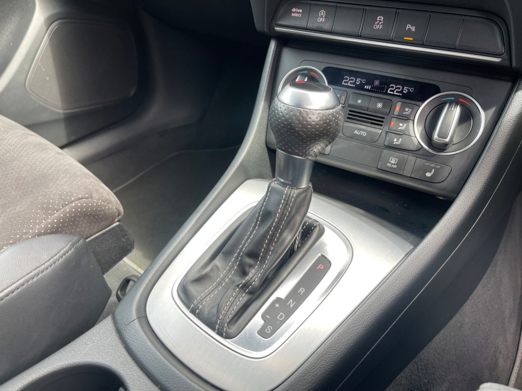 Audi Q3 2.0 Tdi Sport Black #25