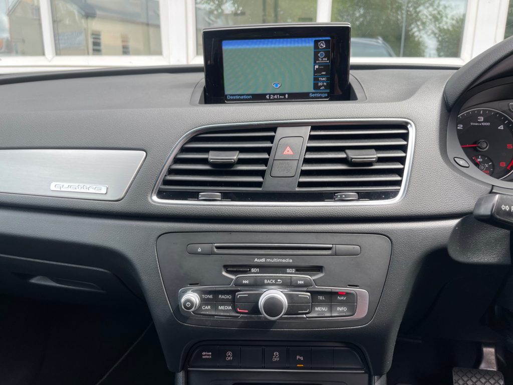 Audi Q3 2.0 Tdi Sport Black #27
