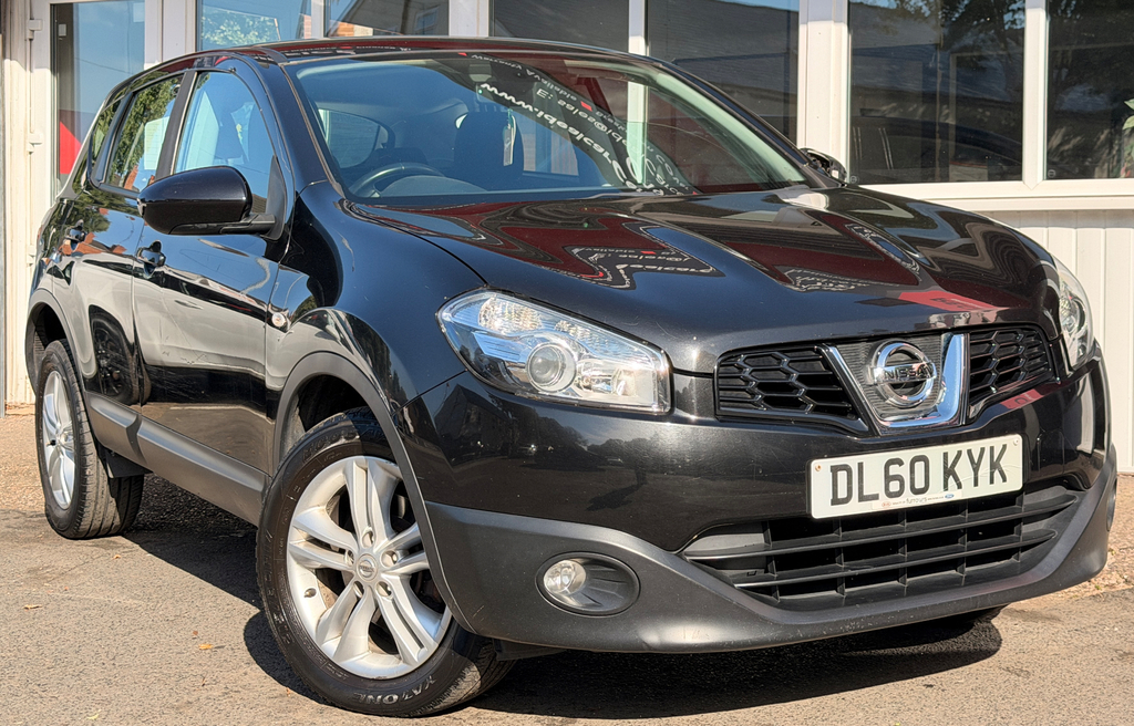 Nissan Qashqai 1.6 Acenta Suv 2Wd Euro 5 Ss Black