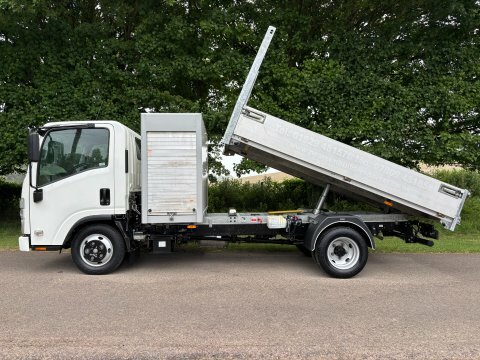 Isuzu N35.125t Toolbox Tipper HF73UHB White #6