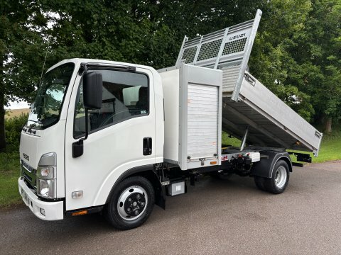 Isuzu  N35.125t Grafter Lwb Dies Dropside White #1