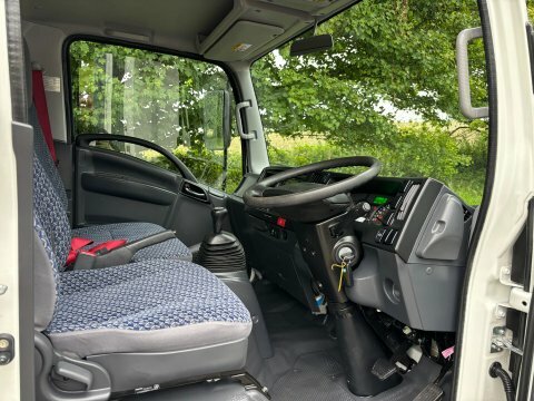 Isuzu  N35.125t Grafter Lwb Dies Dropside White #12