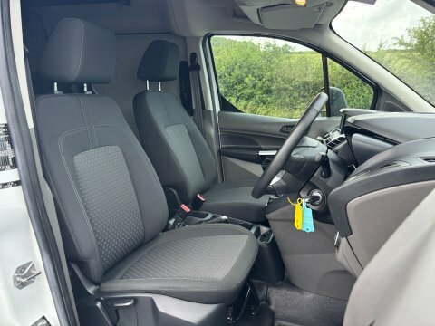Ford Transit Connect 220 L1 Trend White #4