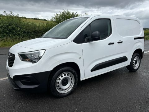 Vauxhall Combo L1h1 2300 100 White